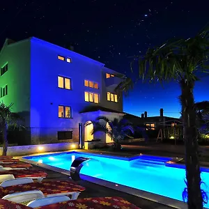  Apartman Bracic